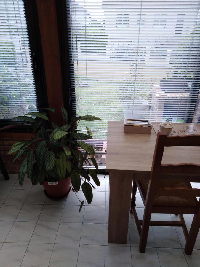 Chez Myla Chambre Avec Tv Ecran Plat Et Salle De Bain Privative Bourges Exterior foto